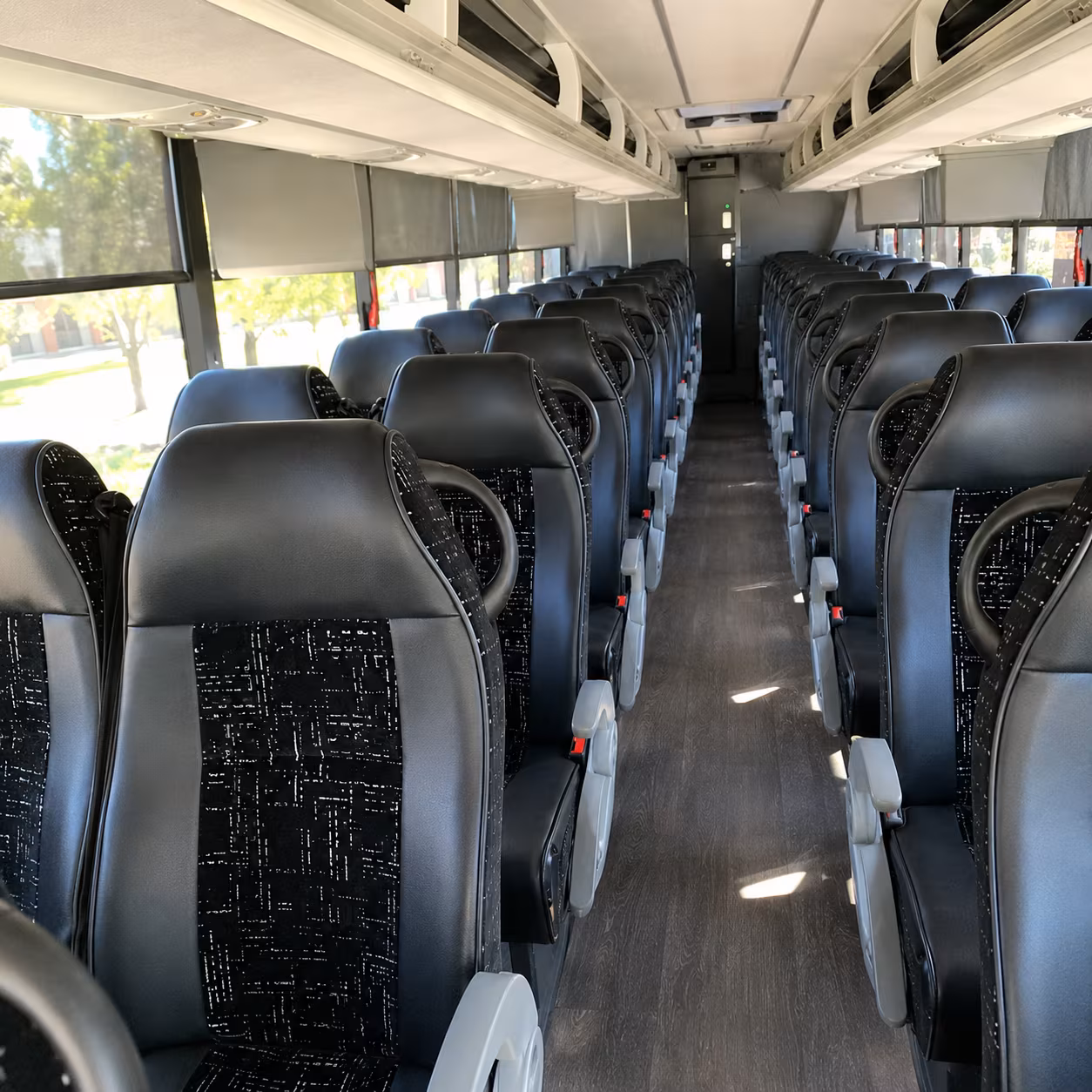 baton rouge book charter buses for government military groups in baton rouge