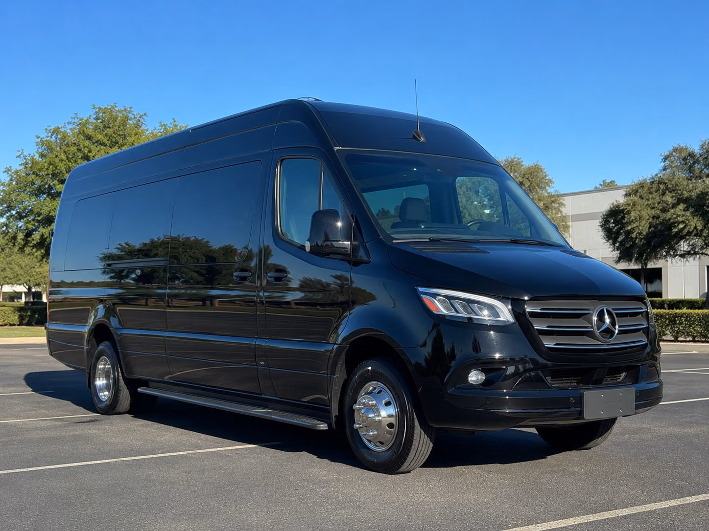 baytown bus rentals for trade shows and conferences