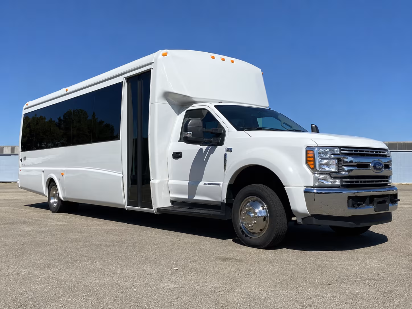 lafayette bring your wedding guests together with a lafayette charter bus