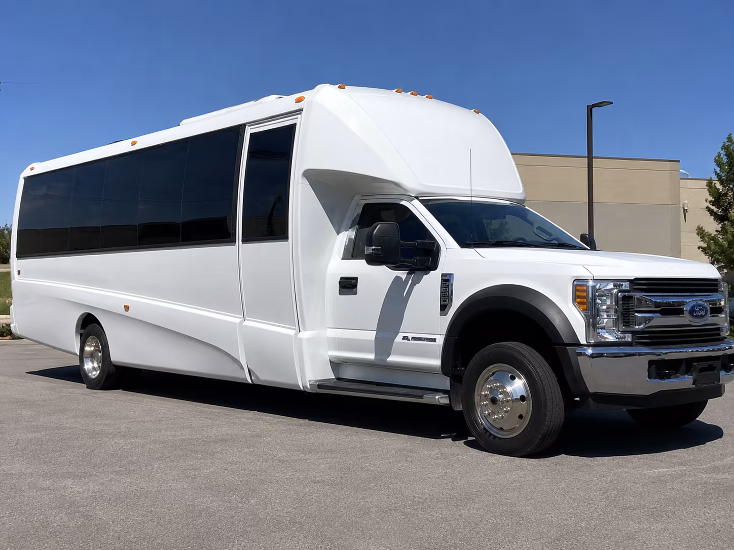 lafayette bus rentals