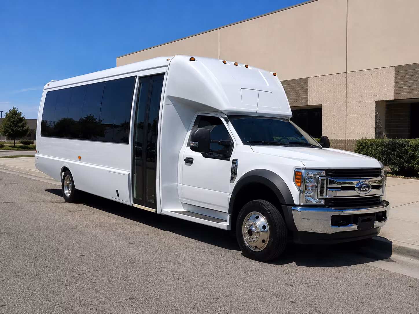 lafayette get your group there with a lafayette long distance charter bus rental