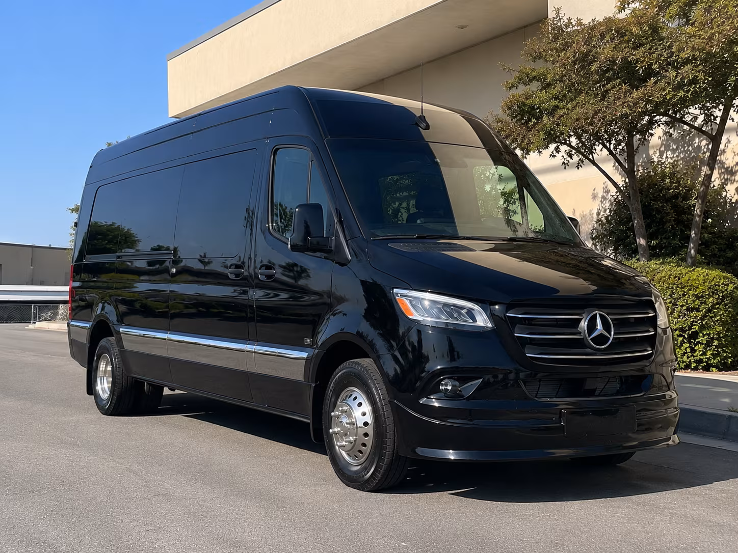 lafayette private shuttles for winery pickups and drop offs in lafayette