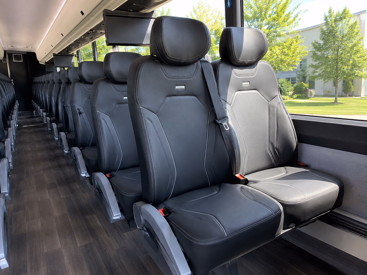 new orleans employee shuttle bus rentals in new orleans