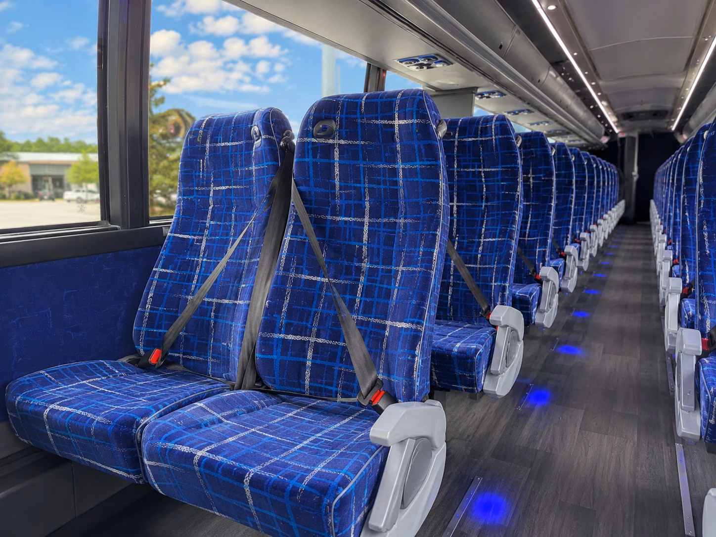new orleans get your class moving with new orleans school field trip bus rentals