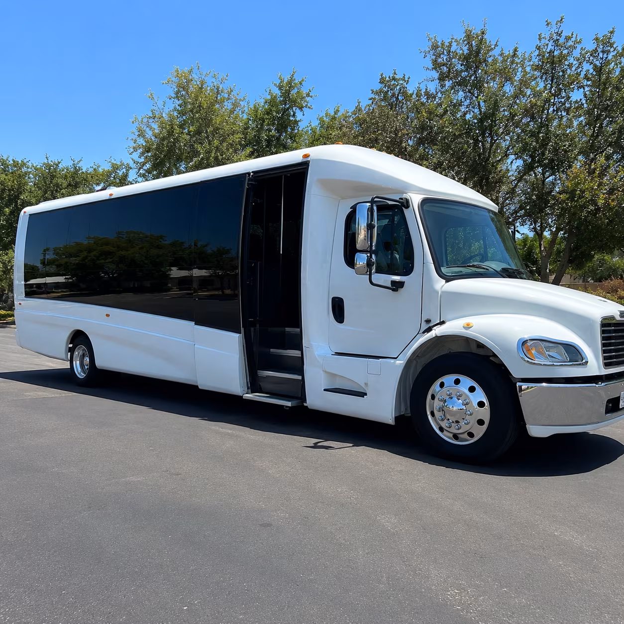 new orleans get your congregation moving with new orleans church bus rentals